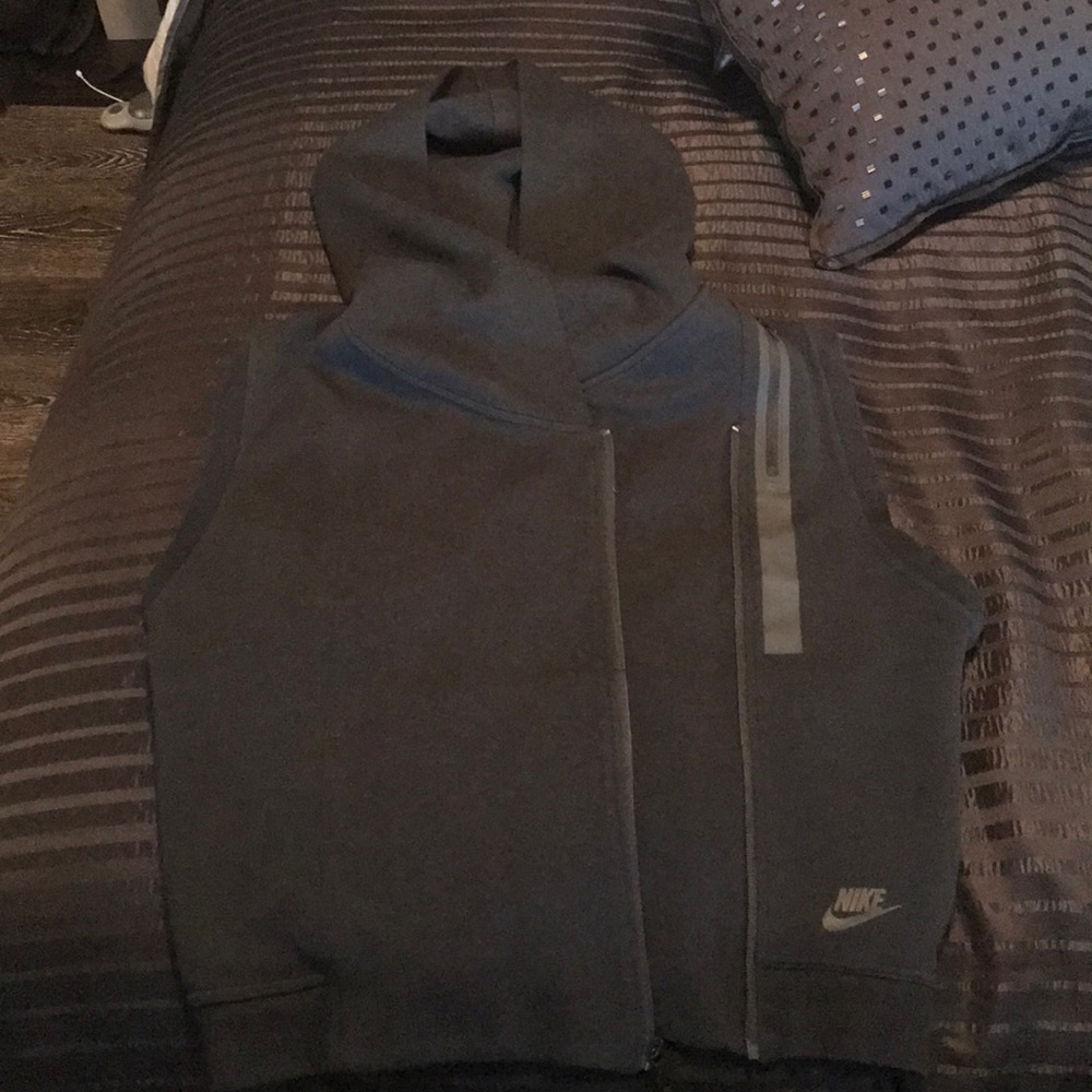 Nike Tech Fleece Black Hooded Vest Size M